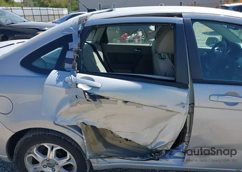 2008 Ford Focus Se/Ses from USA, damaged, VIN 1FAHP35N68W196853